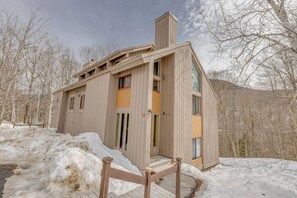 Exterior - Modern Mountain Getaway at Loon (Lincoln)