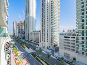 Exterior - Stylish 1BR with Private Beach Access (Dubai)