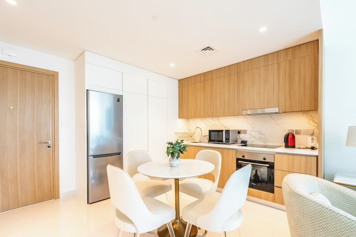 디럭스 아파트, 발코니, 부분 바다 전망 | 전용 주방