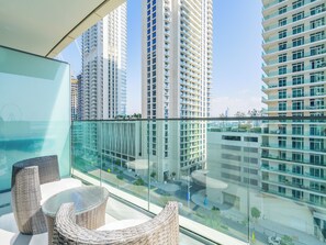 Property grounds - Stylish 1BR with Private Beach Access (Dubai)