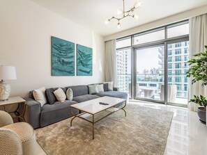 Deluxe-lejlighed - balkon - delvis havudsigt | Opholdsområde