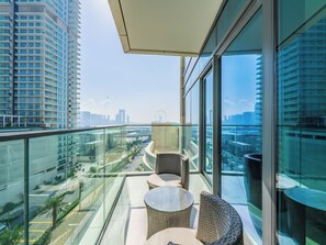 Property grounds - Stylish 1BR with Private Beach Access (Dubai)