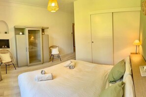 Room - N&L Signature - Bed and Breakfast (Mornas)