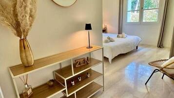 1 bedroom, WiFi, bed sheets