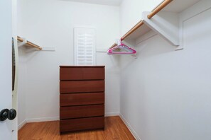 Interior - 3-bedroom house in peaceful Chino with cool AC breeze (Chino)