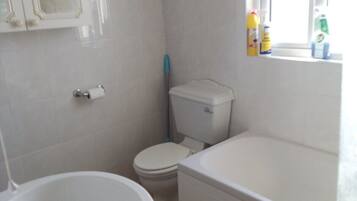 Shared Dormitory, 1 Bedroom, Patio | Bathroom