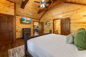 8 bedrooms, WiFi, bed sheets - Luxe Cabin w/ Pool, Game Room, Hottub - Sleeps 26 (Sevierville)