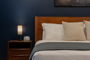 Room - Sleep Well House. Calm, Comfortable, Rest. (Greer)