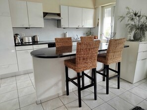 Private kitchen - Vrbo Property (Sant'Antonino)