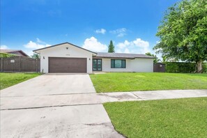 Exterior - Villa Gaviota (Miami)