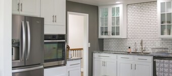 4- Bedroom Cozy Modern country home with Movie Theater & Game Room