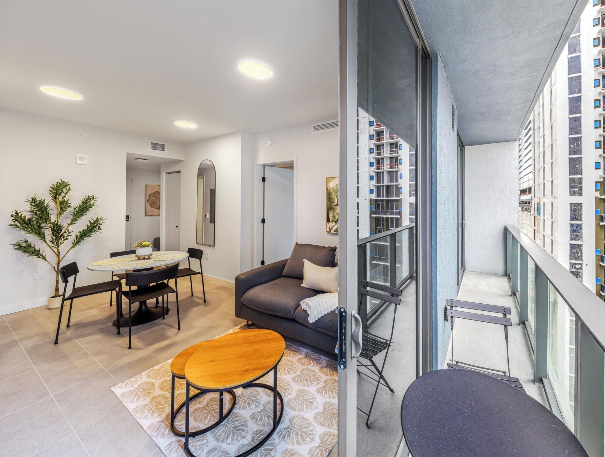 คอนโด, ระเบียง, วิวเมือง | ภายใน