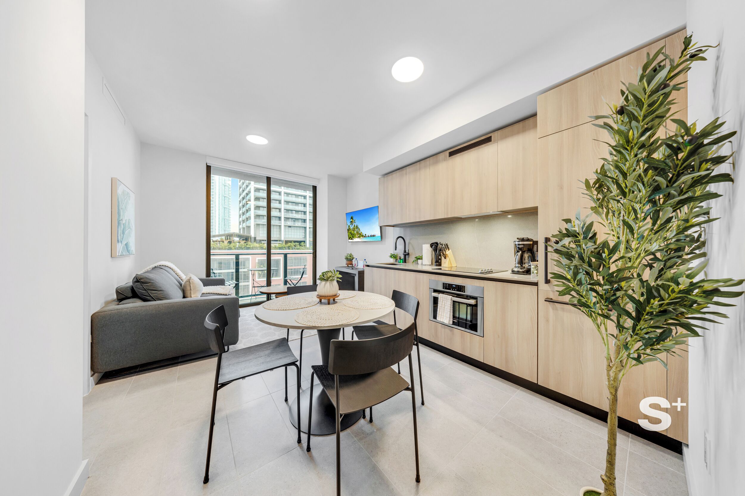 Condo, Balcony, City View | Interior