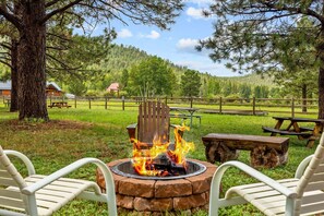 Property grounds - Lazy Trout Aspen Cabin (Greer)