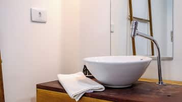 Triple Room | Bathroom