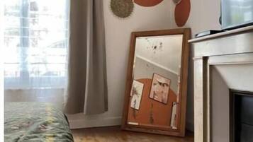 1 camera, culla da viaggio, Wi-Fi gratuito, lenzuola