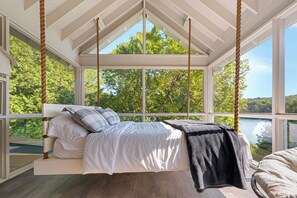 Spa - Luxury on Glen Lake (Eagle Lake)