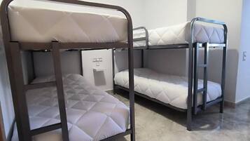 Klassieke vierpersoonskamer, uitzicht op tuin