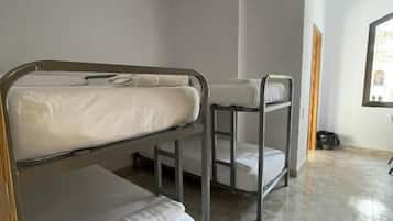 Classic-Vierbettzimmer, Gartenblick