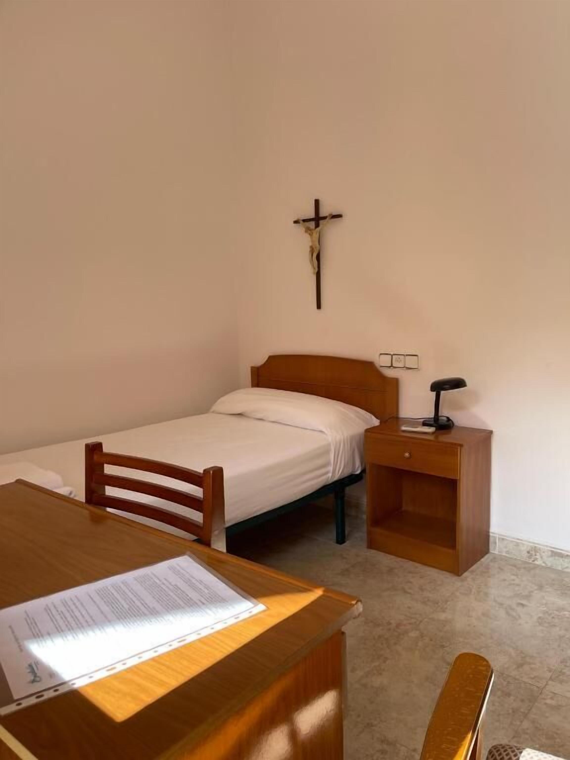 Phòng đơn cơ bản, ban công, quang cảnh vườn