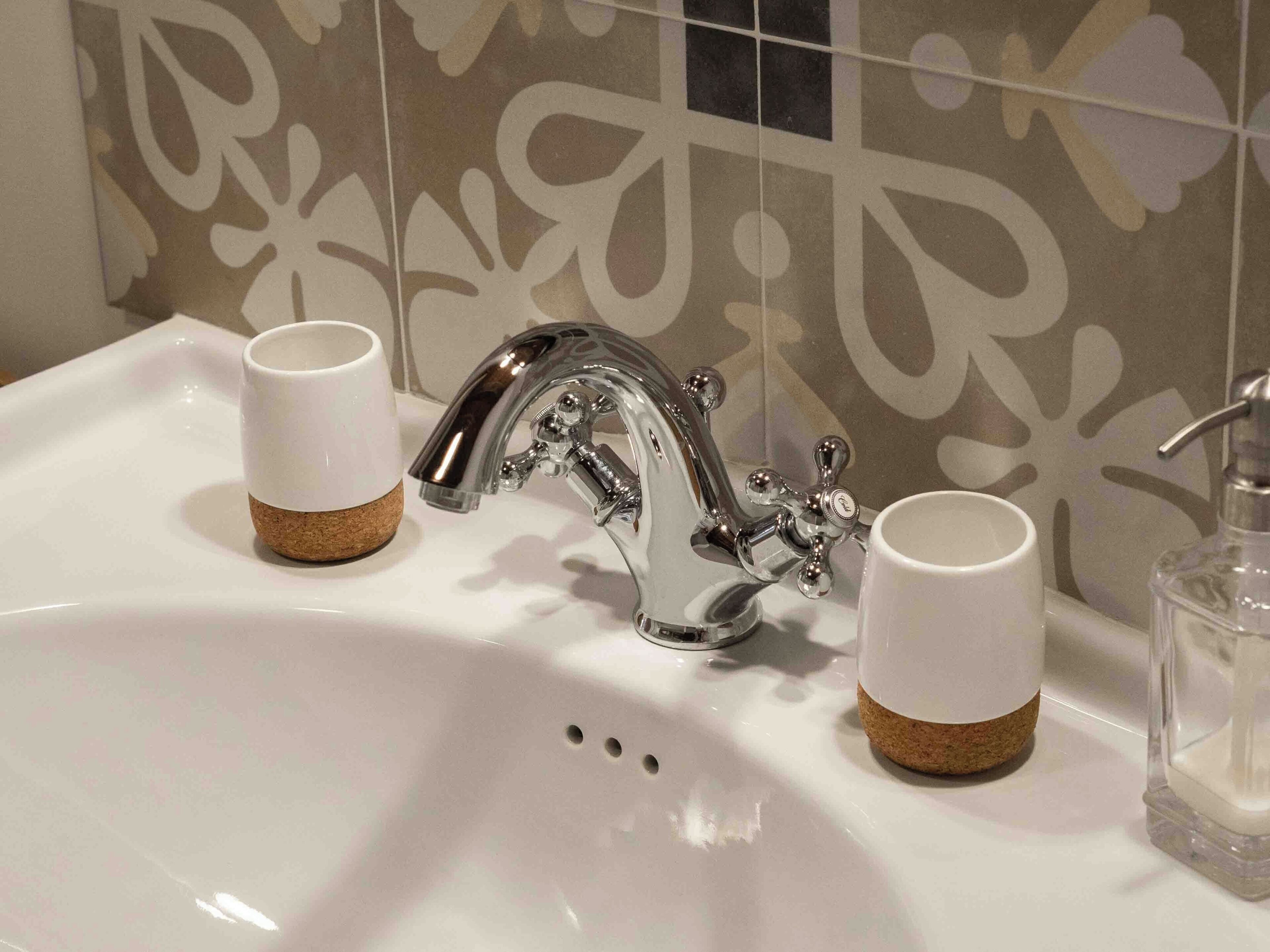 Chambre Double ou avec lits jumeaux, vue jardin | Salle de bain