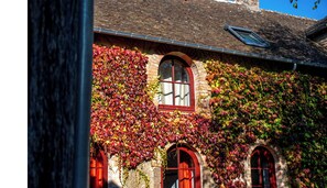 Front of property - LE DOMAINE DU PETIT TERTRE (Sainte-Sabine-sur-Longève)
