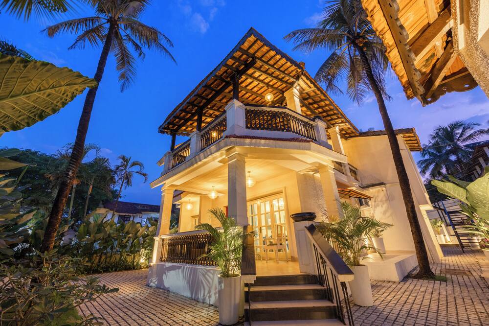 ELIVAAS Casa Boa Vida 4BHK Pool Villa