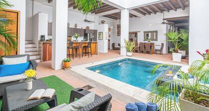 Casa del Agua Pool House by Xarm Apartments