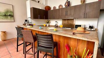 Hus, bassengutsikt | Eget kjøkken