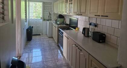 Room-sunset Views in Nature and Wifi