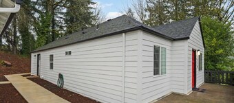 Modern Private Camas Retreat Near Lake & Downtown