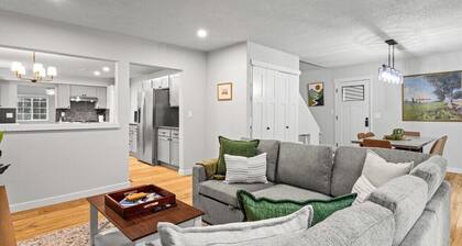 Modern Private Camas Retreat Near Lake & Downtown