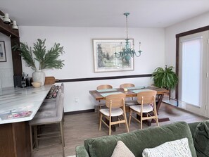 Dining - Sasquatch Sanctuary: Luxe, Cozy, Wilderness Vibes (Lake Harmony)