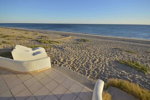 Beach - Charming and Rustic Beachfront Home Sun House (Puerto Peñasco)