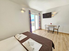 Room - Adriatic Guesthouse Balota with Shared Pool - Two bedroom Apartment with Terrace (5+6) (Viganj)