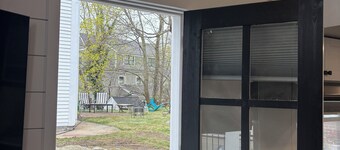 New cottage just steps from Cohasset Village. Monthly stays req. Available Oct 1