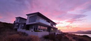 Exterior - Lagoon House (Lake Marina)