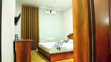 In-room safe, laptop workspace, free WiFi