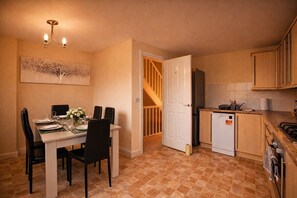 Dining - Central Nottingham Oasis Sleeps 9 With Parking (Nottingham)