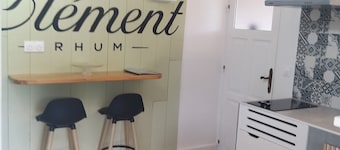 Quiet apartment with mountain views in a green setting 7 minutes from the sea.