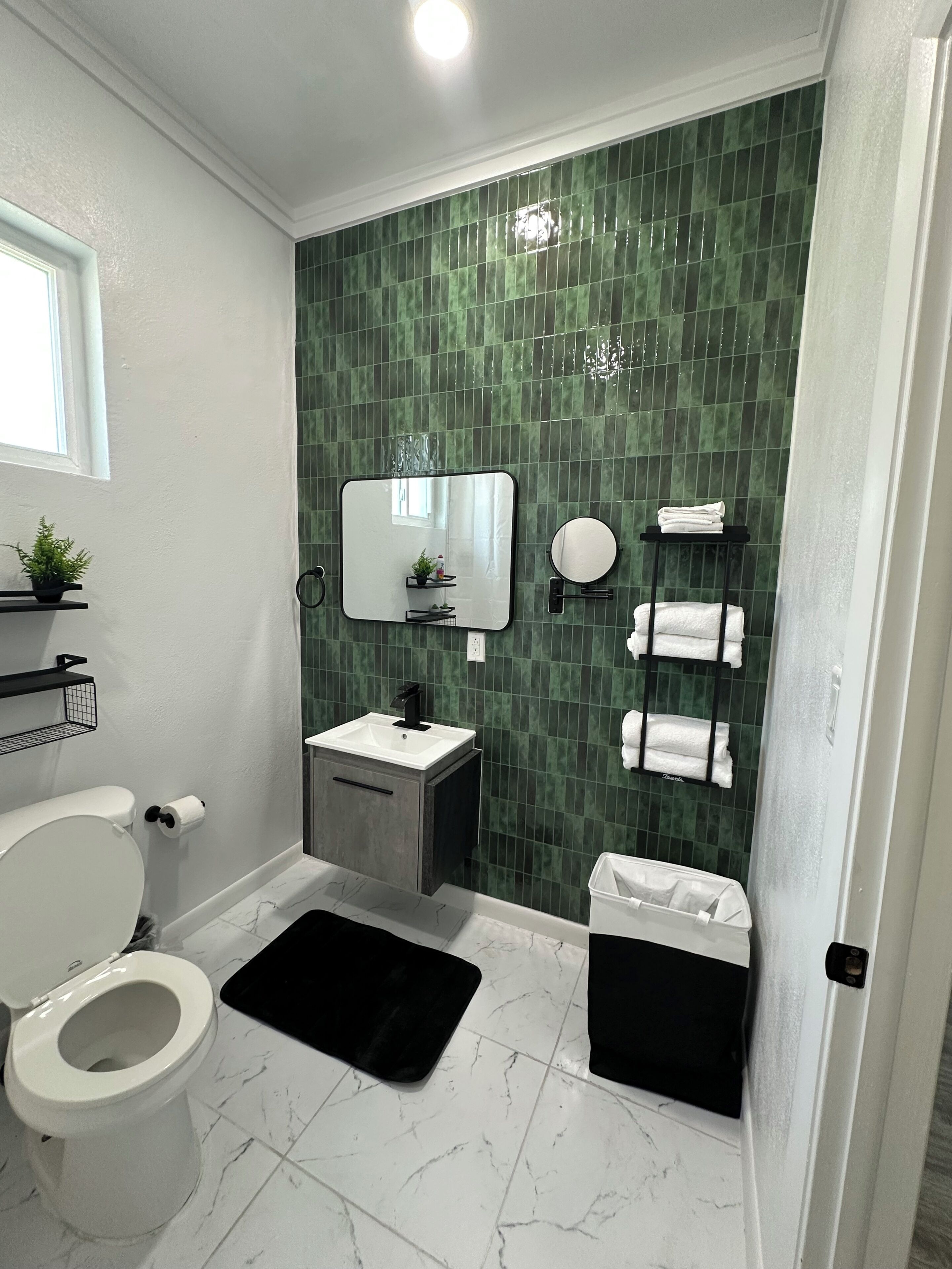 Apartment, Balkon, eingeschränkter Meerblick | Badezimmer