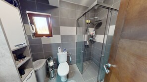 Bathroom - Villa in Kavac with beautiful sea view (Kavač)