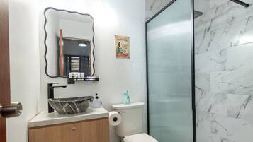 Family Apartment | Bathroom