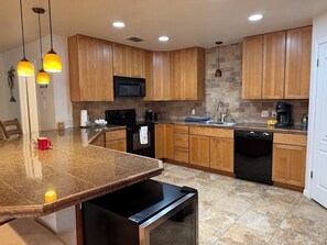 Private kitchen - Water View, Right on the canal! (Corpus Christi)