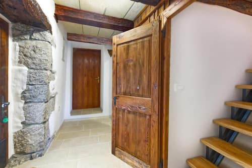 Studio (Studio Apartment with Terrace) | Treppe