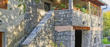 開放式客房 (Studio Apartment with Terrace) | 外觀