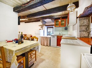 Studio (Studio Apartment with Terrace) | Dineerruimte