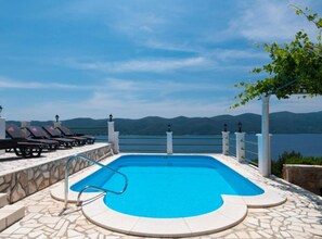 Villa (Four Bedroom Villa with Outdoor Swimm) | Utomhuspool