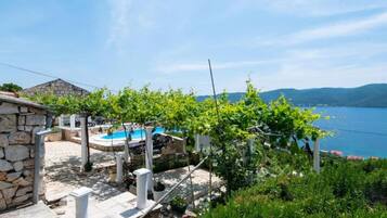Villa (Four Bedroom Villa with Outdoor Swimm) | Garden