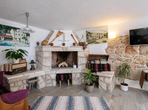 Villa (Four Bedroom Villa with Outdoor Swimm) | Aire de pique-nique/barbecue